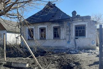 Сепаратисты обстреляли Новогнатовку: повреждены 14 домов