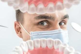 Стоматолог из Украины пытался вывезти из России почти тысячу зубов