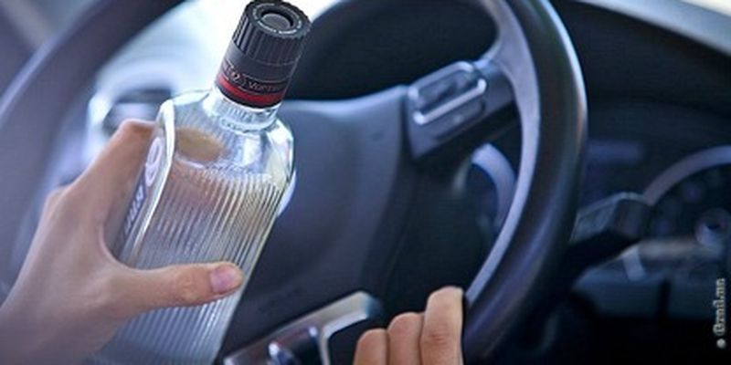 Обязательная проверка водителей на алкоголь: как это спасет от пьяных "трухиных"