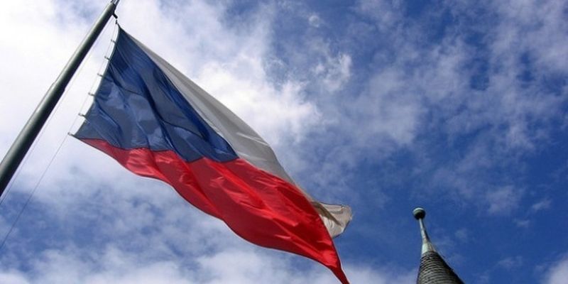 Канцелярию президента Чехии оштрафовали за поспешную ликвидацию секретных документов