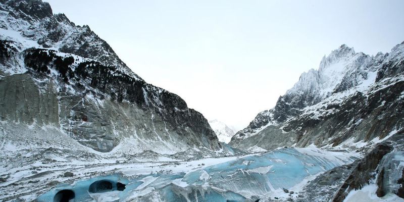 В России на туристок рухнули ледник: есть погибшие и раненые