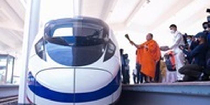 Китай и Лаос запустили тысячекилометровую железную дорогу