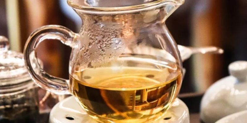 Зарубежные медики сообщили о вреде употребления чая на пустой желудок