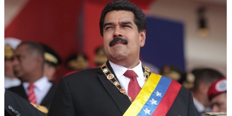 Болтон: Мадуро заключил оборонный контракт с РФ