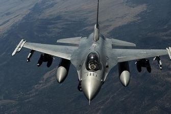 "Вскоре в небе Украины": у Зеленского "анонсировали" получение истребителей F-16 от США, видео