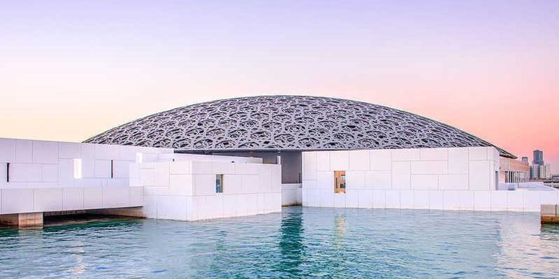 В Абу-Дабі оголошено дату відкриття музеїв
