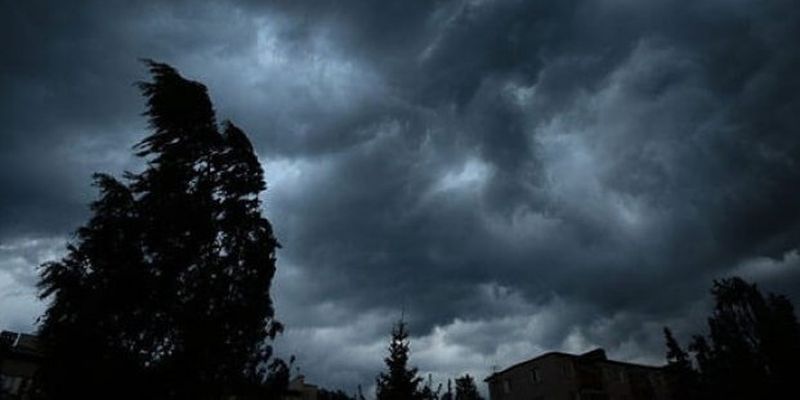 Желтый уровень опасности: в Украине объявлено штормовое предупреждение