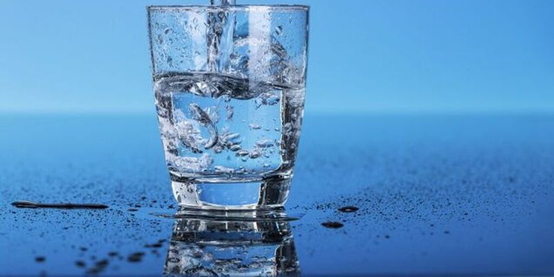 Как выжить в жару: врач раскрыл секрет "питьевого режима"