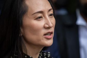 Доньку засновника Huawei відпустили після 3 років домашнього арешту в Канаді. Вона повертається в Китай
