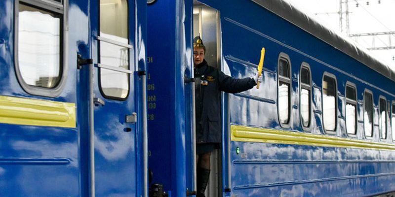 Укрзализныця назначила семь дополнительных поездов на Новый год
