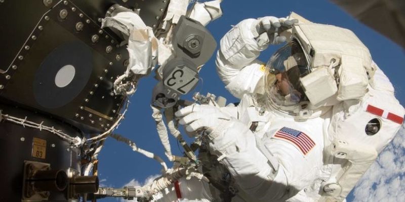 Астронавты NASA выйдут в открытый космос для замены антенны