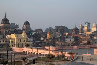 Українські туристи випадково потрапили в Індію – їх уже відпустили