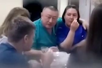 В России пациент умер из-за новогоднего корпоратива врачей: видео веселья
