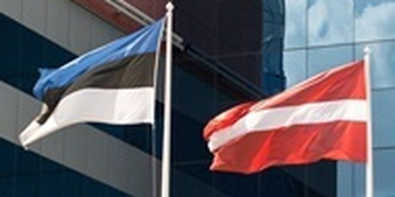 Эстония и Латвия высылают послов РФ