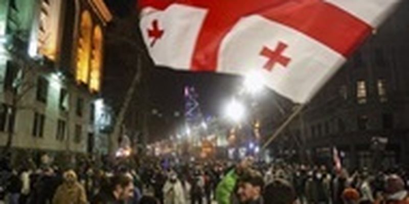 Правящая партия Грузии отзывает законопроект об "иноагентах"