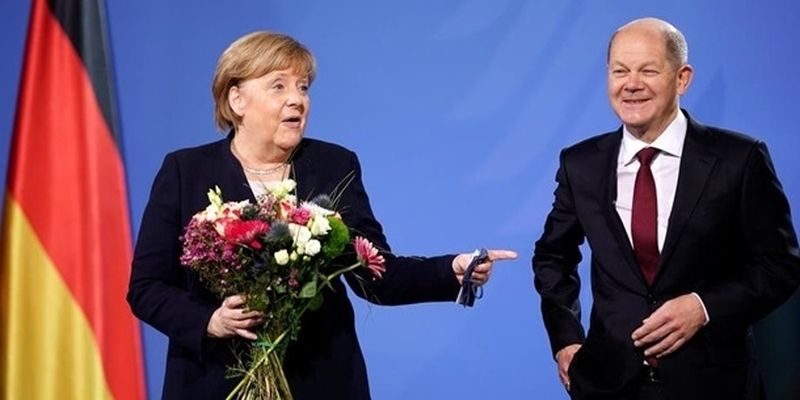 СМИ узнали, как прошел первый день Меркель на пенсии