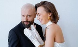 Участник "Лиги смеха" Виктор Розовый умилил кадрами со свадьбы