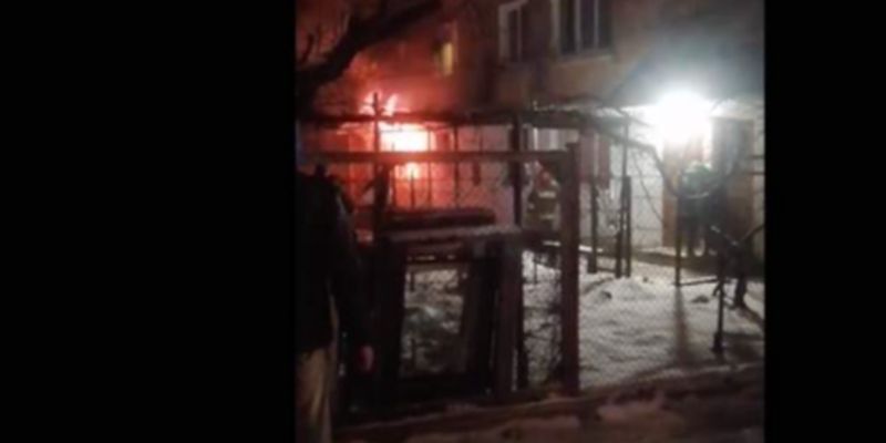 Во Львове при пожаре погибли три человека: видео и детали трагедии