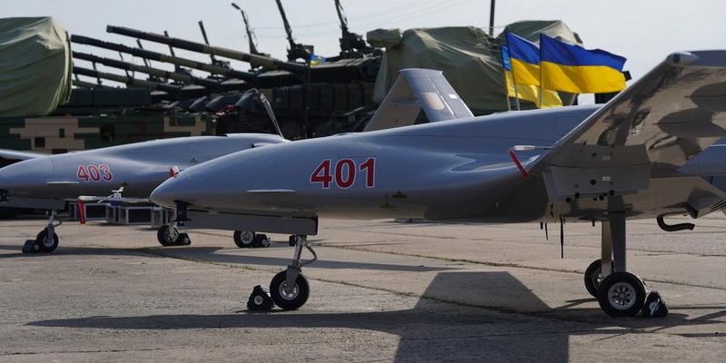 Forbes: Флот беспилотников Украины может "задушить" наступление танков России