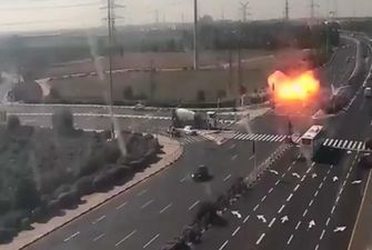 Боевая ракета упала на оживленную трассу в Израиле