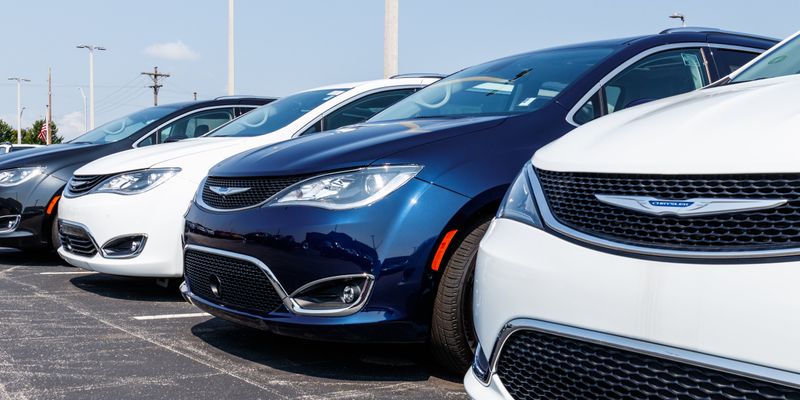 Новий гігант авторинку: Fiat Chrysler і Peugeot об'єдналися в одну компанію