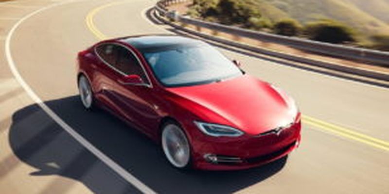 Электрокары Tesla получат по 3 мотора