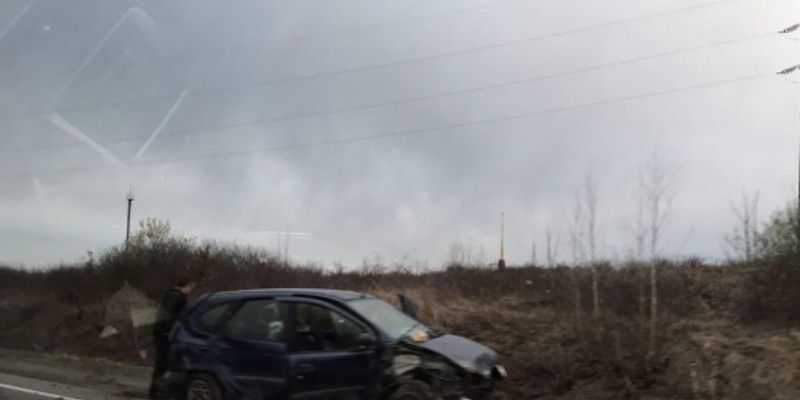 ДТП на трассе Киев –Чоп: иномарка превратилась в металлолом