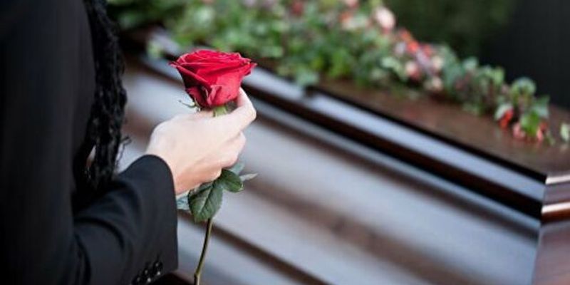 Стандарт или VIP: сколько в Днепре стоят похороны