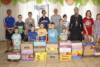 Монахи Киево-Печерской лавры передали гуманитарную помощь детскому центру реабилитации