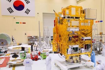 В Южной Корее показали первый в мире "экоспутник"