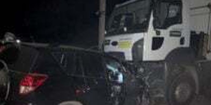У Дніпропетровській області зіткнулися легковик і самоскид: чотири людини загинули