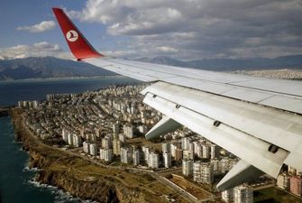 Turkish Airlines продовжила призупинення міжнародних польотів до 1 травня