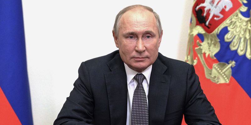 Кремль показал запись Путина с девушкой: это отвратительно