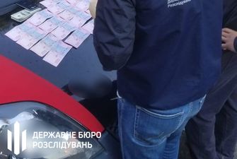 В Ужгороде начальника отделения полиции поймали на взятке