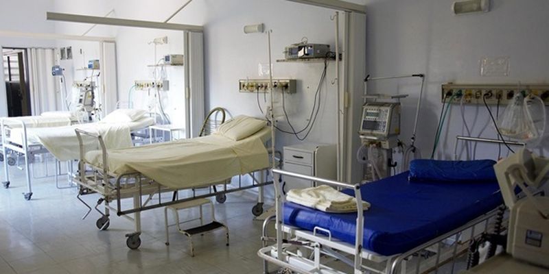 Рост заболеваемости: на Львовщине больницы готовят COVID-отделения