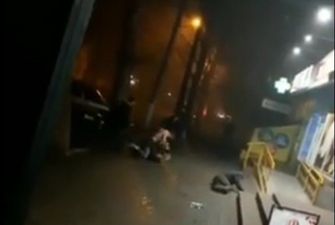 Полуодетый мужчина избил двух человек в центре Николаева