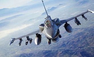 В Нидерландах рассказали о времени прибытия в Украину F-16