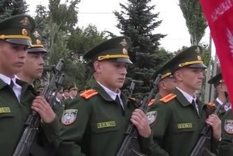 Взять белье, документы и сухпай на два дня: студентам в "ДНР" разослали повестки в армию