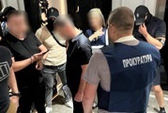 В Черновцах полицейский вымогал 280 тысяч гривен взятки