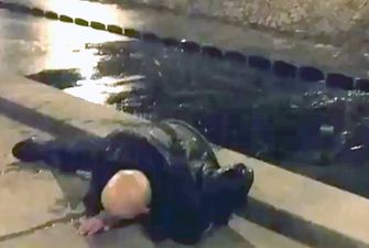 В Харькове пьяный мужчина упал с моста и плавал, убегая от полиции