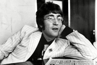 Легендарные круглые очки Джона Леннона пустили с молотка