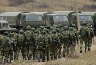 Россия перебрасывает к Украине личный состав из трех военных округов