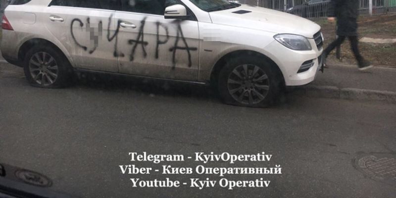 У Києві суворо покарали власника елітного Mercedes