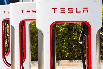 Tesla хочет построить в Украине сеть быстрых зарядок