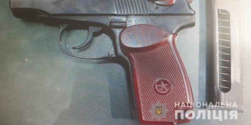 Под Киевом работник ритуальной службы устроил стрельбу