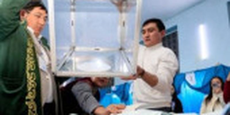 Правляча партія Казахстану набрала 53,5% голосів на виборах - екзит-пол