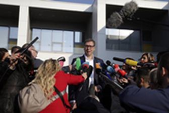 Выборы в Сербии: Вучич выигрывает - СМИ
