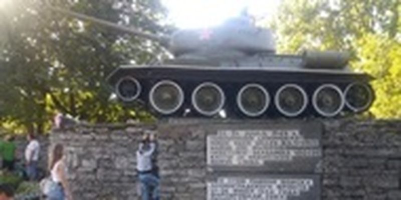Эстония демонтирует все памятники времен СССР
