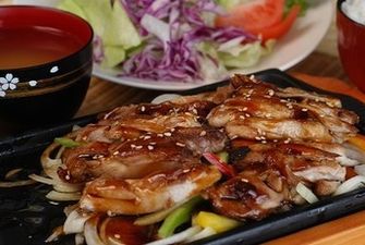 Как правильно приготовить курицу терияки: рецепт от шеф-повара из Японии/Японская кухня требует проверенных рецептов