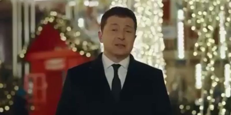 В сеть преждевременно слили рождественское поздравление Владимира Зеленского